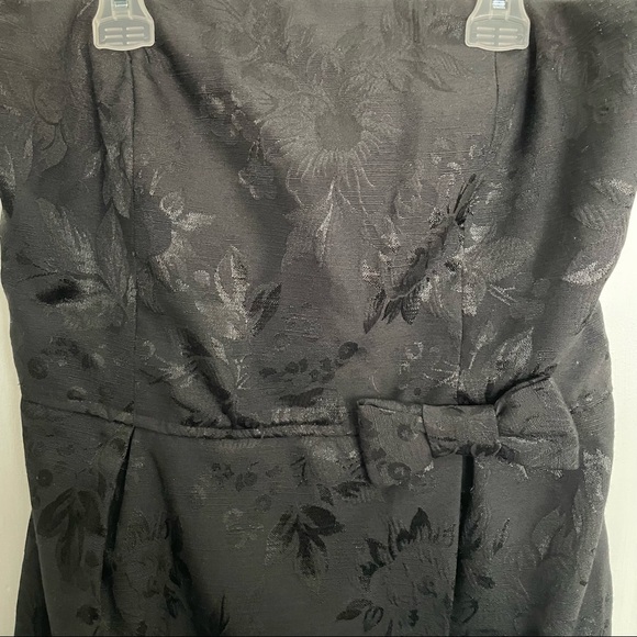 D.E.P.T thick upholstery feel strapless dress with back zip size M inside lining - Picture 6 of 8